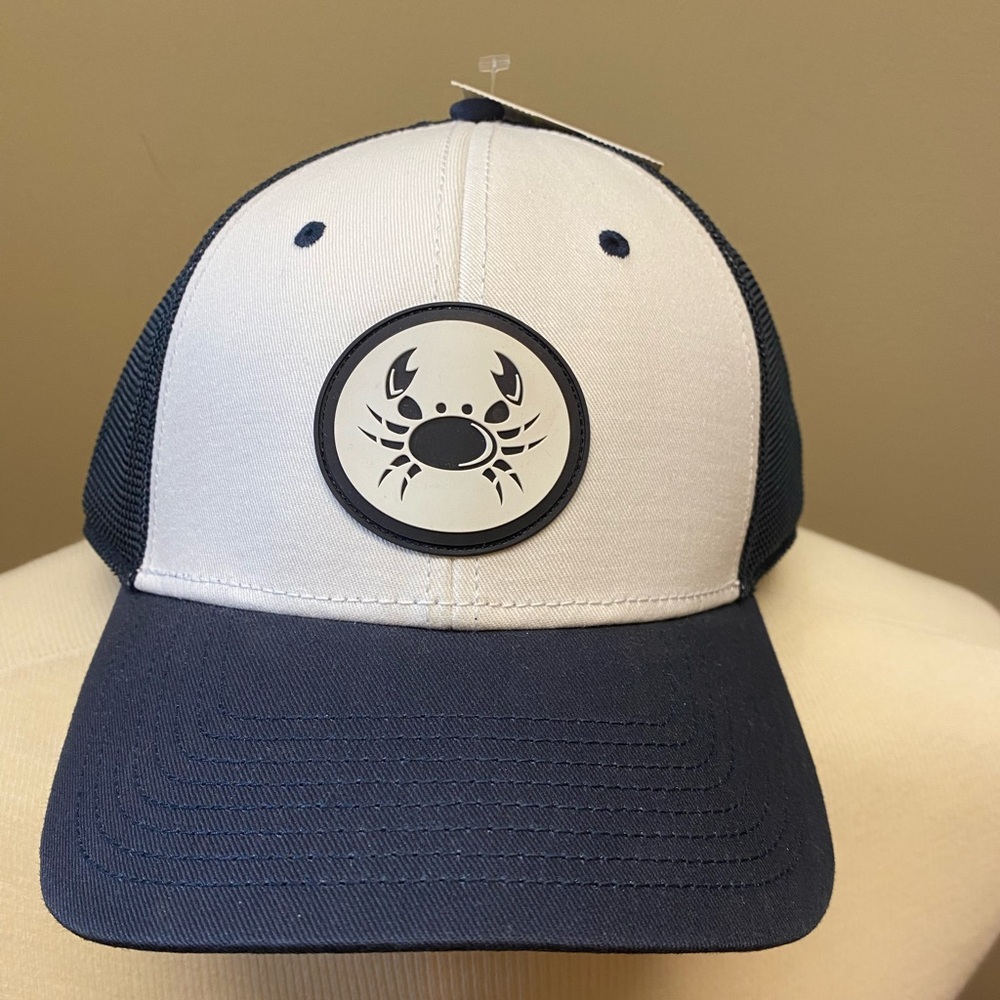 Coast Apparel Unisex Navy And White Crab Trucker Hat/Cap  NWT